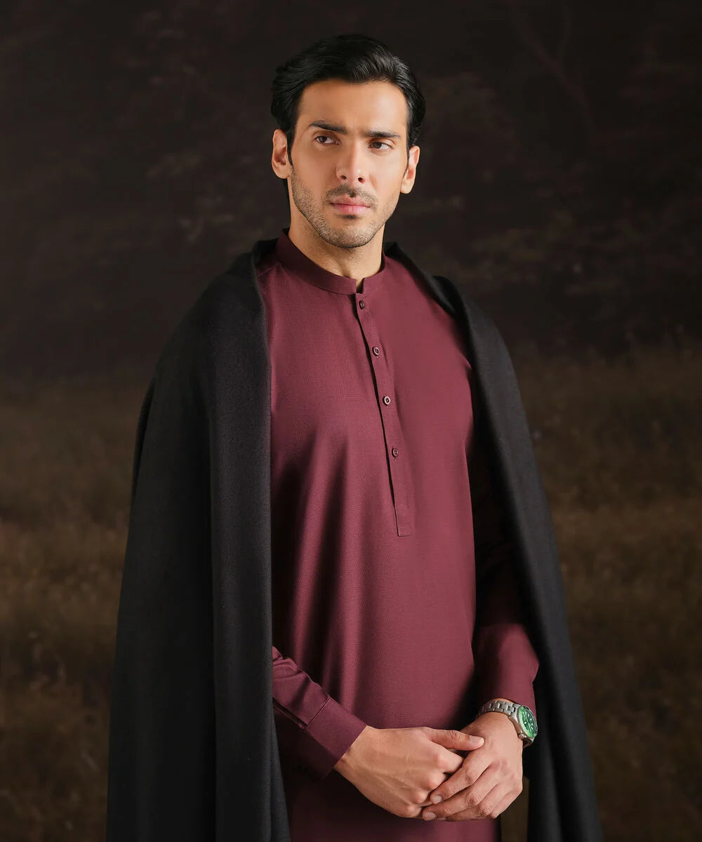 Shawlana Black Wool Shawl — Prestige Edition